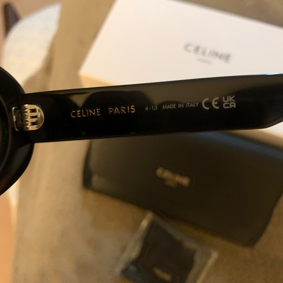 CELINE Excellent condition!!
Triomphe Oval Sunglasses, 52mm. - Picture 5 of 8